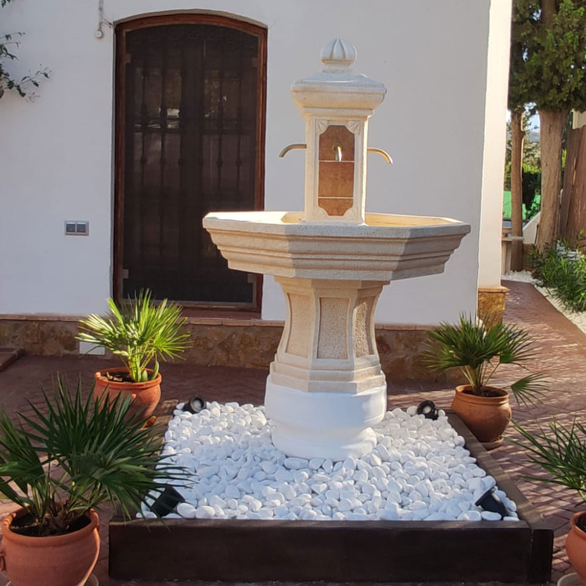 Fuente de Centro y Alcorque Imitación a Madera